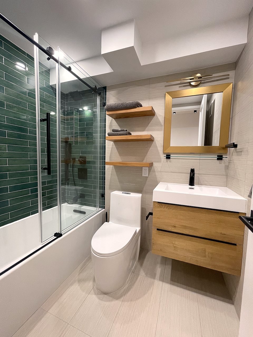 Bathroom vanity detail